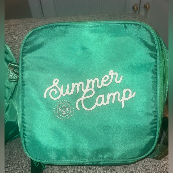 Green Summer Camp Lunch Bags - Picture 2 of 9
